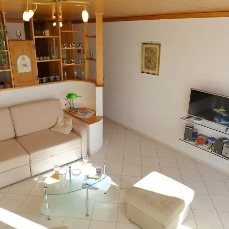 Jeanne D'arc Apt- B-11 By Interhome קראנס-מונטנה