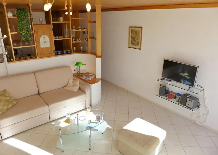 Jeanne D'arc Apt- B-11 By Interhome Кран-Монтана